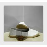 Тапочки кожаные чувяки белые